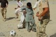Kandahr: Deti sa maj kde hra vaka slovenskm vojakom